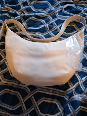 Universal Thread Cream Shoulder Hobo Bag